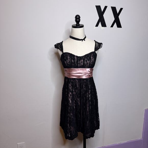 Vintage Y2K Black Pink Mesh Lace Overlay Babydoll Mini Dress Prom Goth Fairy M - Picture 1 of 8